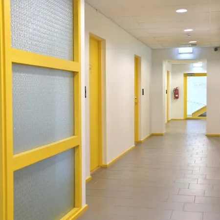 Saare Automatic Hostel *