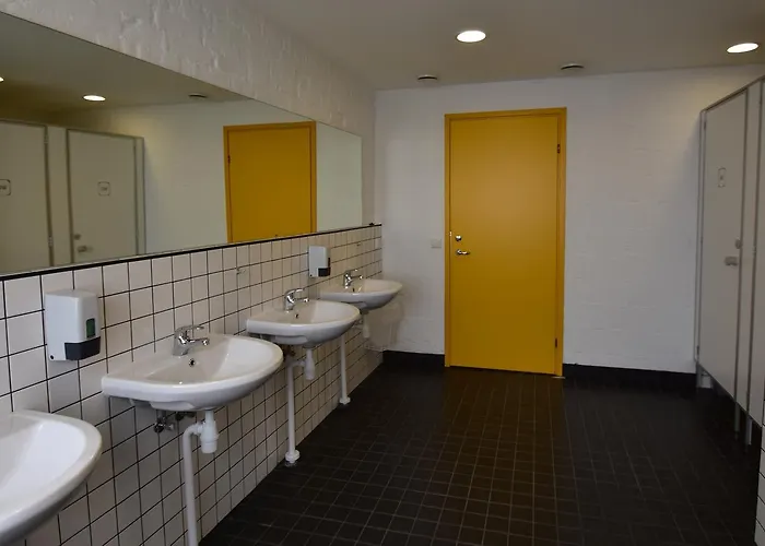 Saare Automatic Hostal *